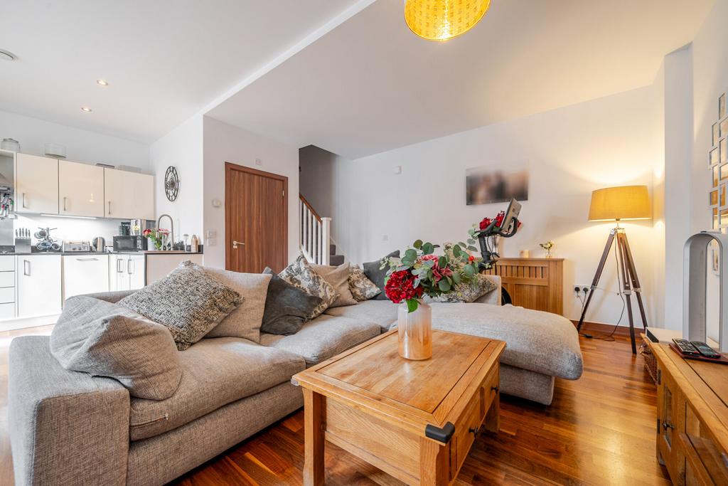 1411345 5 6995992...