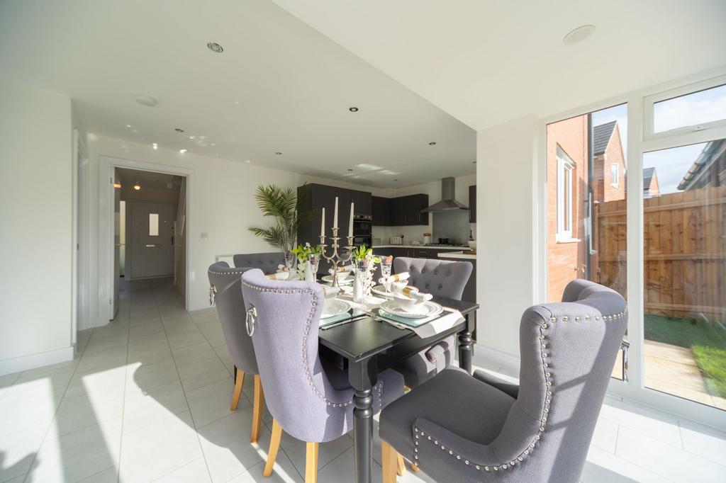 Living dining kitchen