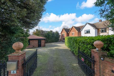 6 bedroom detached house for sale, Newmarket Road, Royston SG8