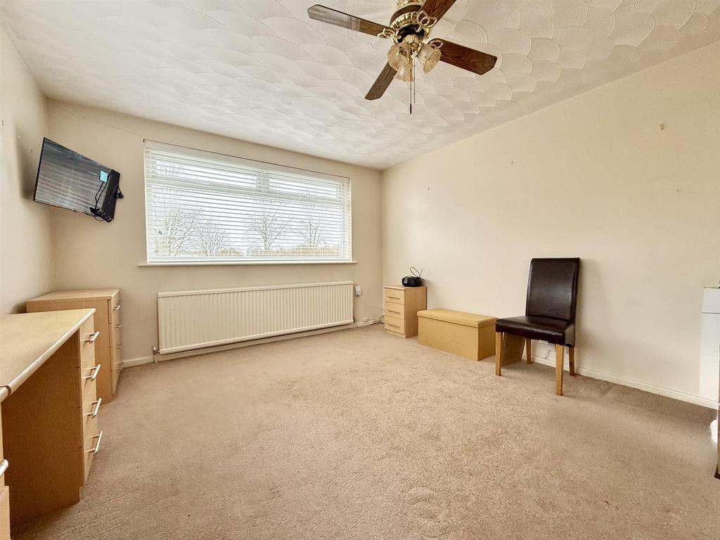 Bedroom1.jpg
