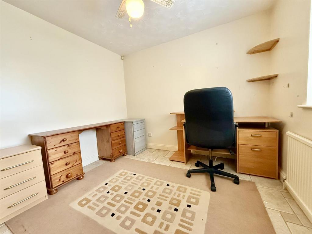 Bedroom2.jpg