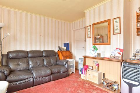3 bedroom terraced house for sale, Churchill Avenue, Chatham ME5