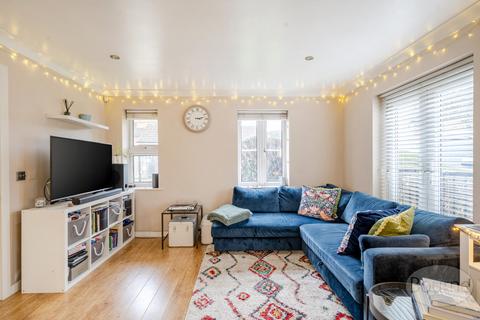 1 bedroom apartment for sale, Trafalgar Court, Cobham, Surrey, KT11