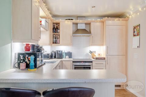 1 bedroom apartment for sale, Trafalgar Court, Cobham, Surrey, KT11