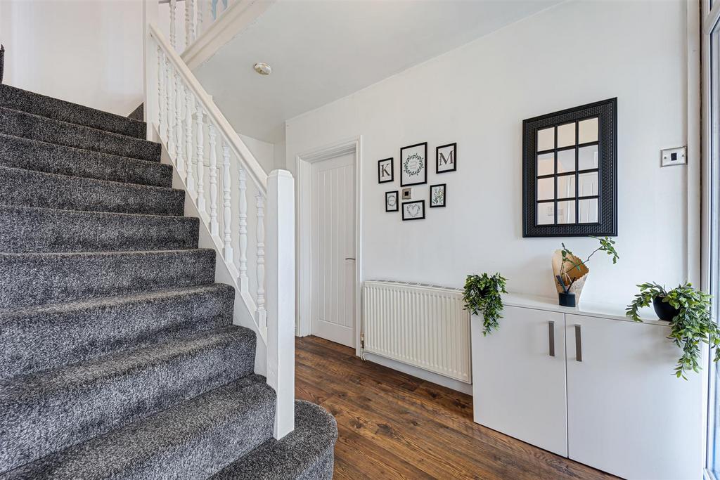 5 Fairholme Avenue-42.jpg