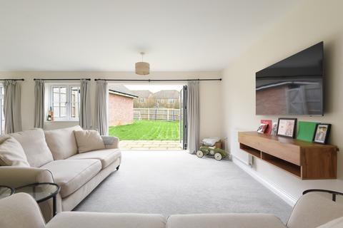 3 bedroom end of terrace house for sale, Fullers Way, Biddenden, Ashford