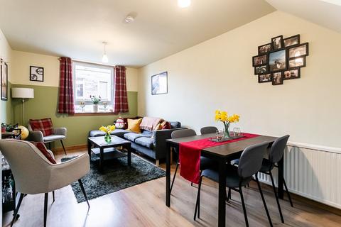 undefined, Causewayside, Edinburgh, EH9
