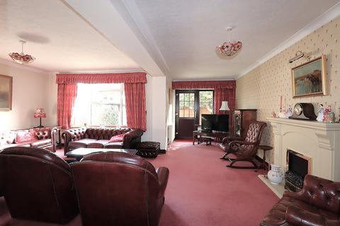 3 bedroom detached house for sale, Netley Street, Farnborough GU14