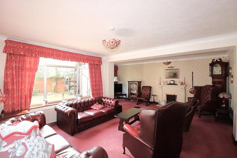 3 bedroom detached house for sale, Netley Street, Farnborough GU14