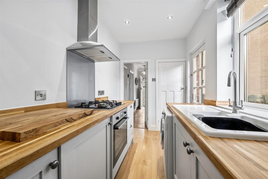 Kitchen towards entrance hallway.jpg