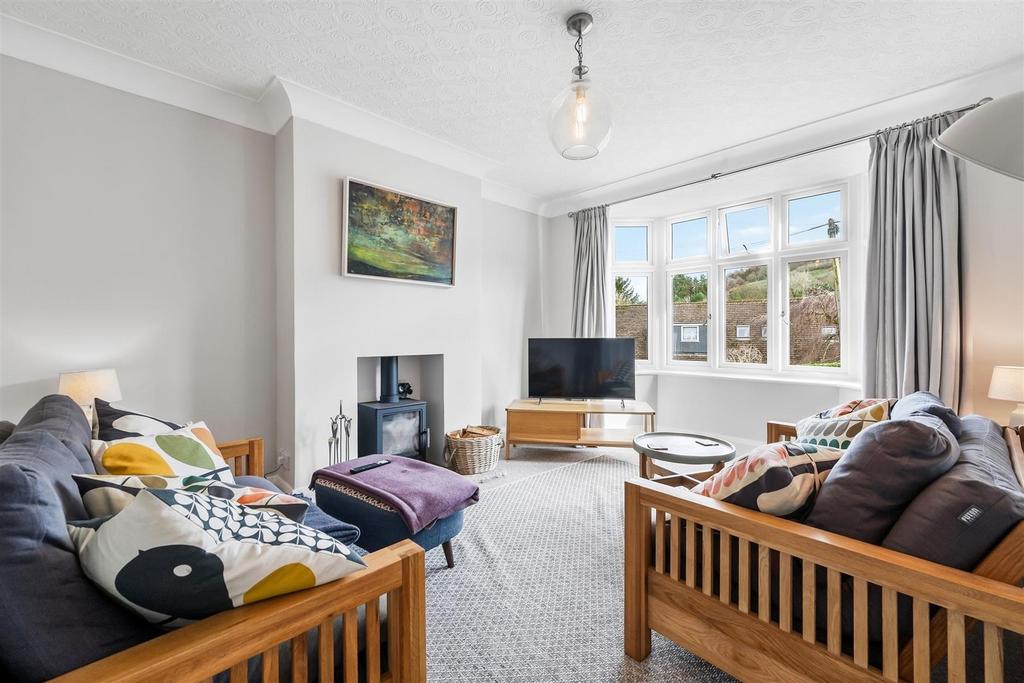 Sitting Room from entrance hallway.jpg