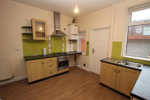 2 bedroom terraced house to rent, Victoria Grove, Bolton BL1