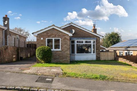 3 bedroom detached bungalow for sale, Broadfield Road, Salisbury SP4