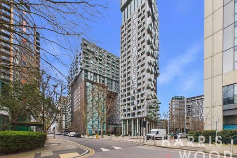 Studio to rent, Lincoln Plaza, London, E14