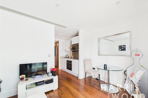 Studio to rent, Lincoln Plaza, London, E14