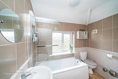 2 bedroom end of terrace house for sale, Dickinson Drive, Walsall WS2