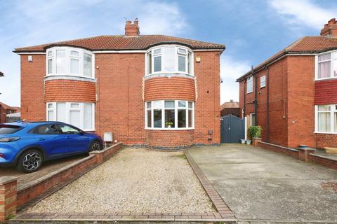 3 bedroom semi-detached house for sale, Langdale Avenue, York