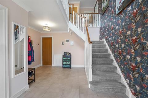 4 bedroom detached house for sale, Lauriston Close, Darlington