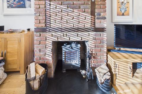 3 bedroom semi-detached house for sale, Bennetts Lane, Rowsham, Aylesbury, Buckinghamshire