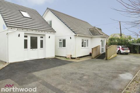 3 bedroom detached house to rent, Moresk Road, Truro, TR1