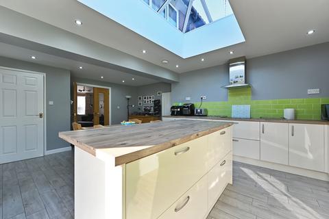 3 bedroom end of terrace house for sale, Iden Street, Eastbourne BN22