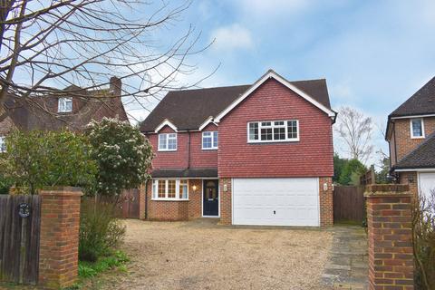 undefined, Midway, Walton-on-Thames, KT12
