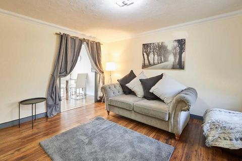undefined, Kirby Court, KETTERING