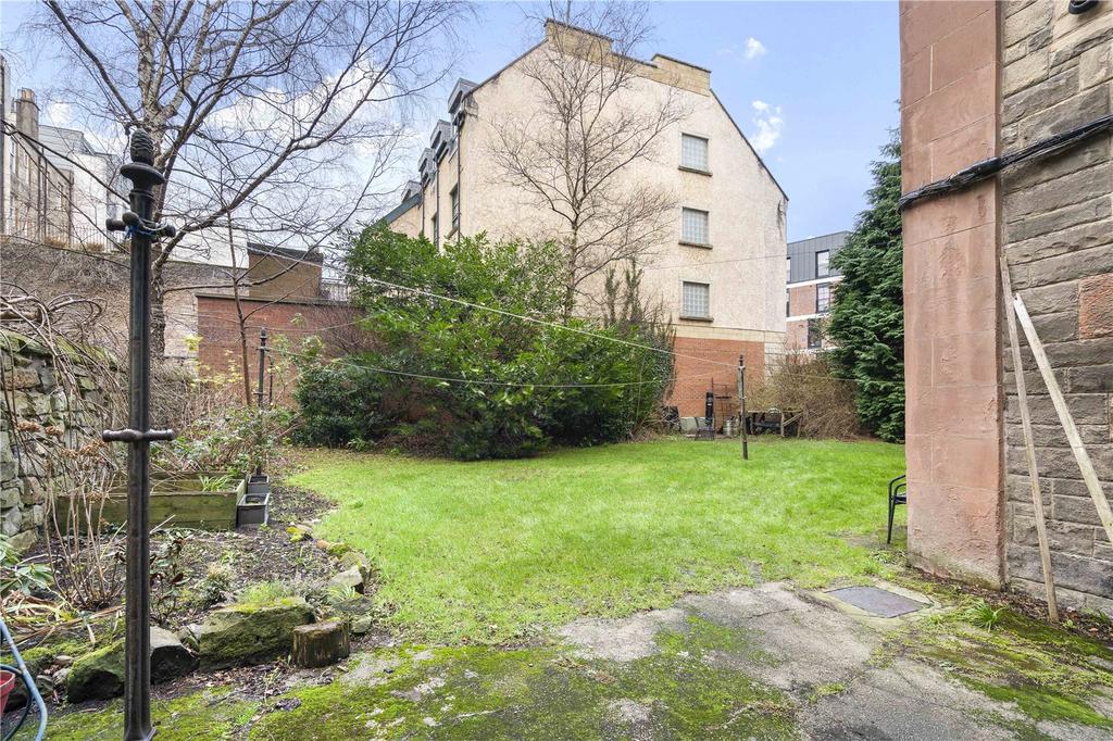 Henderson Row 28
