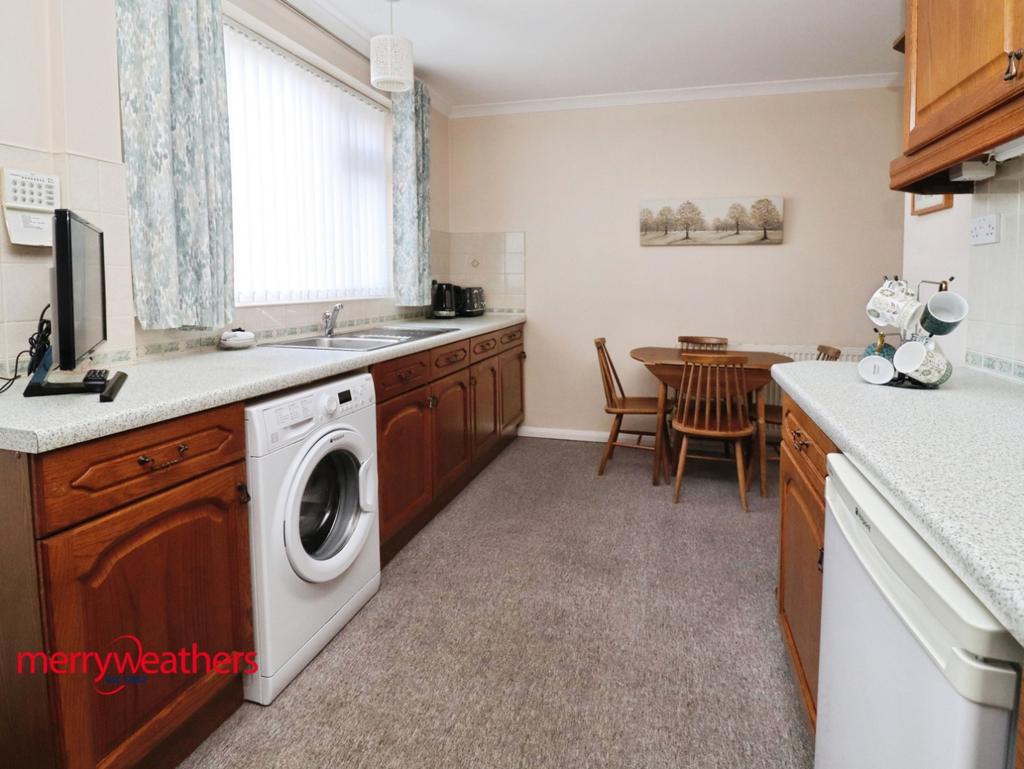 Dining kitchen