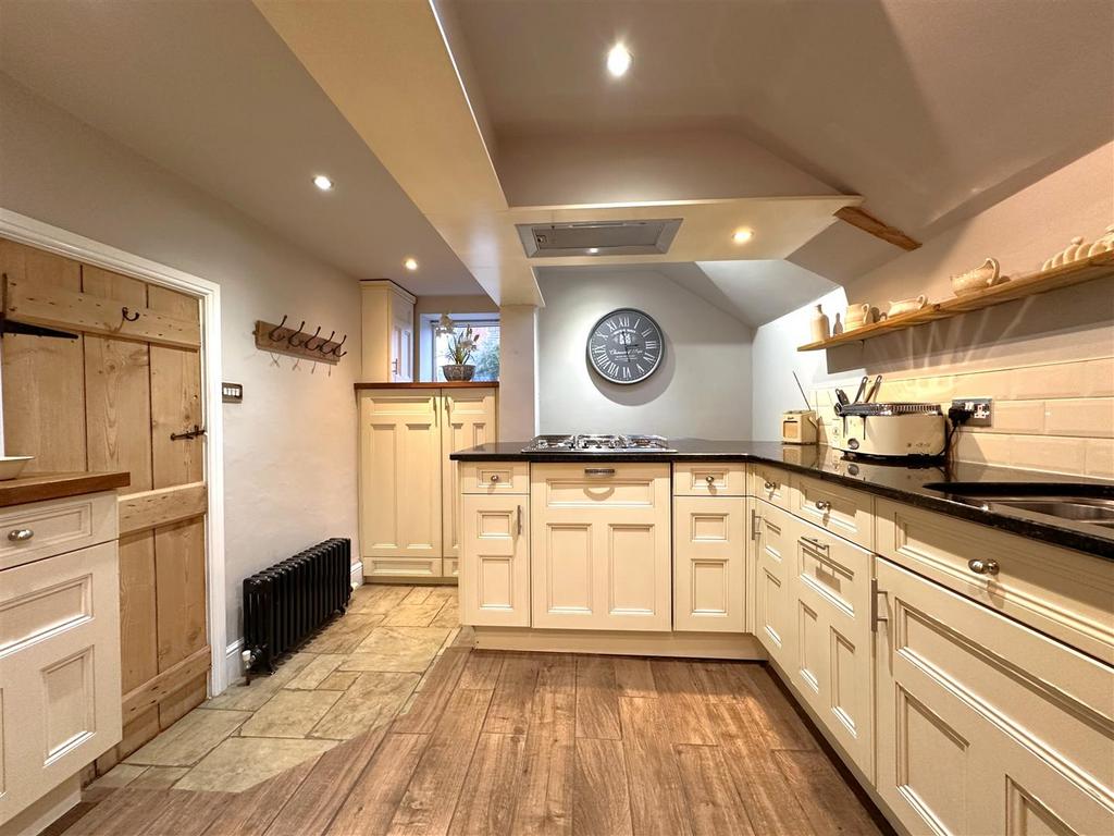 Breakfast Kitchen 821