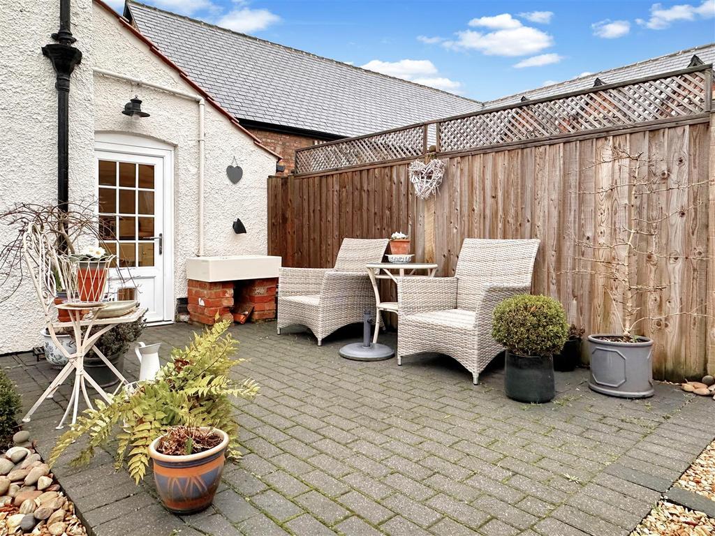 Block Paved Seating Area 756