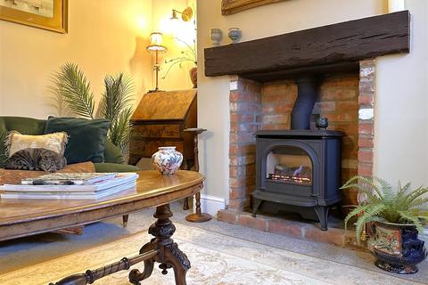 2 bedroom detached house for sale, The Old School House, Main Street, Balderton, Newark