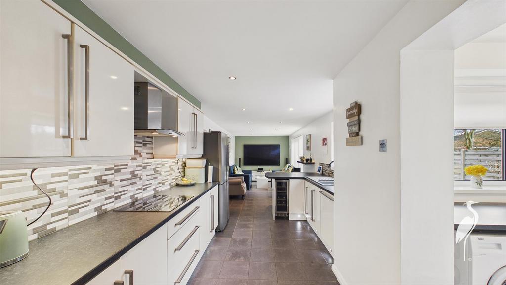 Open Plan Kitchen &amp; Living Area