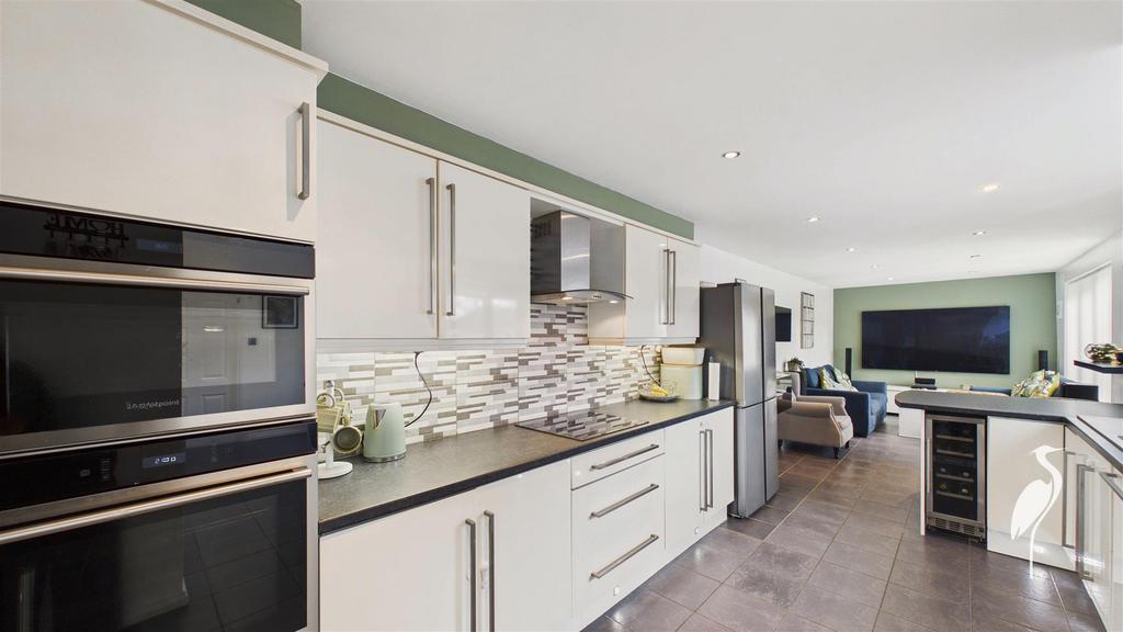 Open Plan Kitchen &amp; Living Area