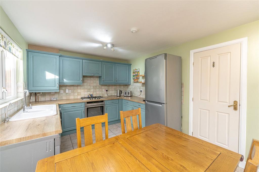 Kitchen Alt