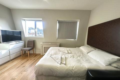 undefined, Cromwell Road, South Kensington, London, SW7