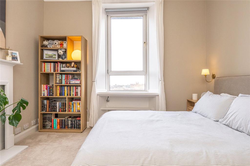 Bedroom 1 Alt