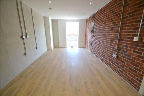 2 bedroom flat to rent, Station Road, Junction Court, WD17