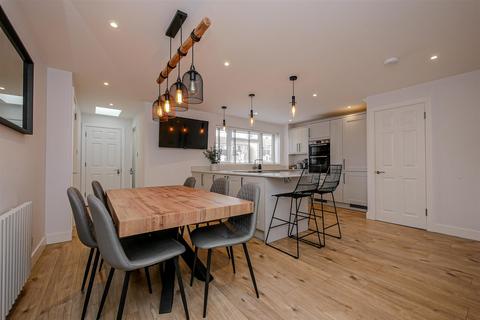 undefined, Orchard Close, Chalgrove OX44