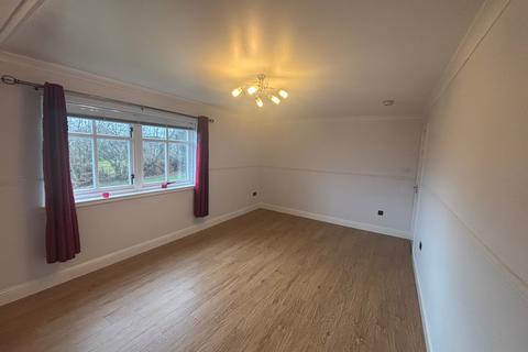 2 bedroom flat to rent, Ashbrae Gardens, Stirling, FK7