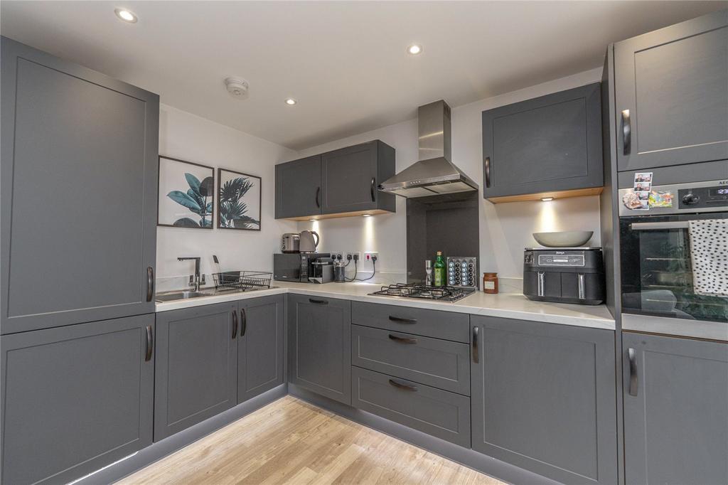 Kitchen Alt