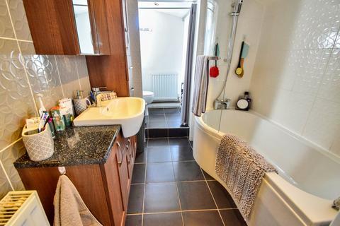 2 bedroom terraced house for sale, Ordnance Street, Chatham, ME4