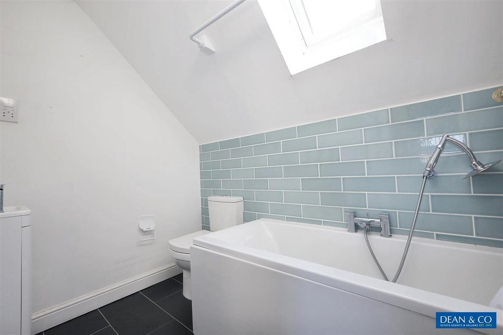 En suite bathroom