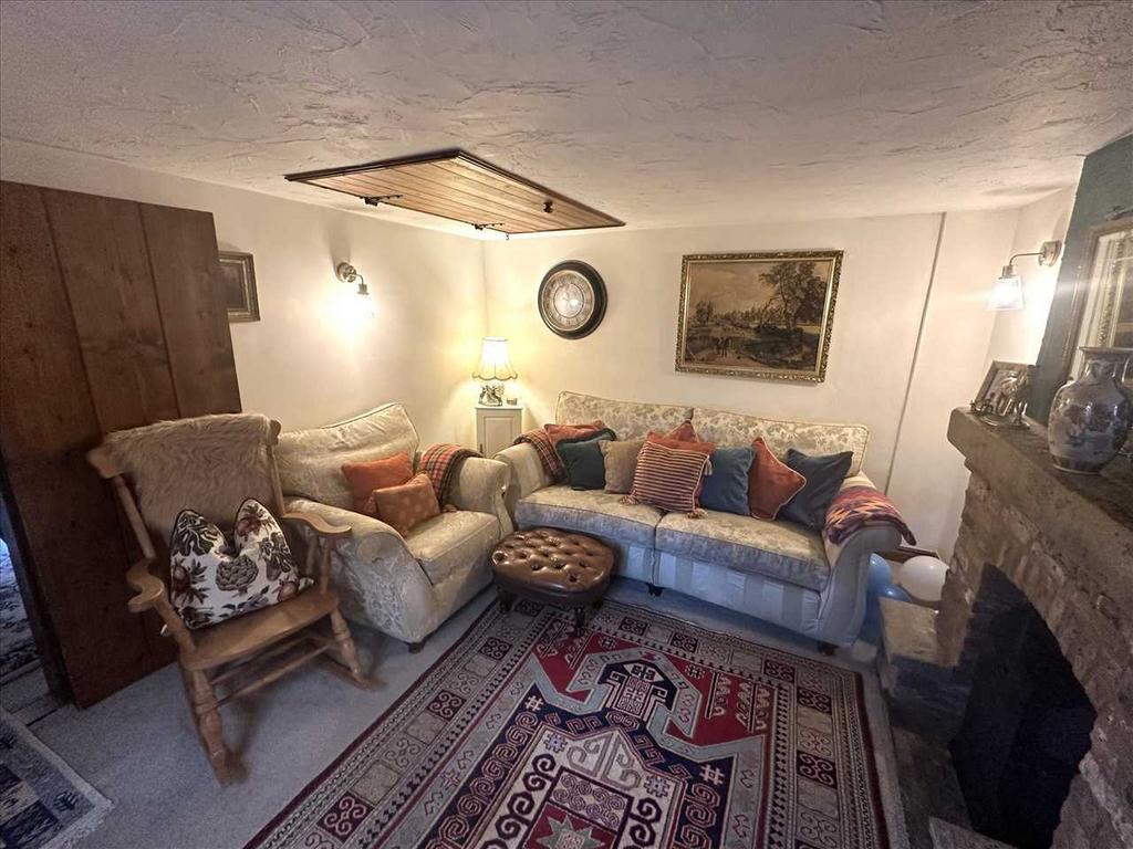 Lounge: