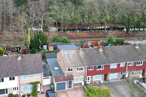 4 bedroom semi-detached house for sale, Nightingale Drive, Camberley GU16