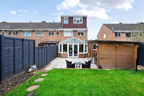 4 bedroom semi-detached house for sale, Nightingale Drive, Camberley GU16