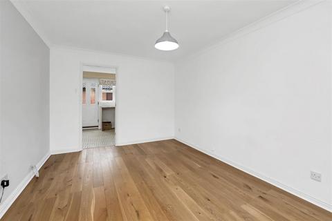 2 bedroom terraced house for sale, Sextons Meadows, Bury St. Edmunds