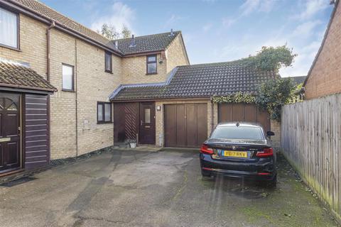 3 bedroom semi-detached house for sale, Bill Rickaby Drive, Newmarket CB8