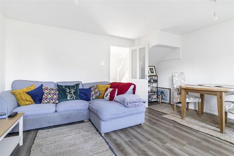 3 bedroom semi-detached house for sale, Bill Rickaby Drive, Newmarket CB8