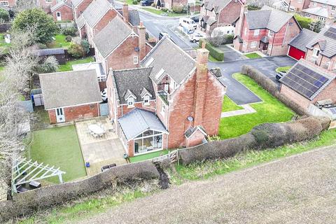 5 bedroom detached house for sale, Loveridge Drive, Baschurch